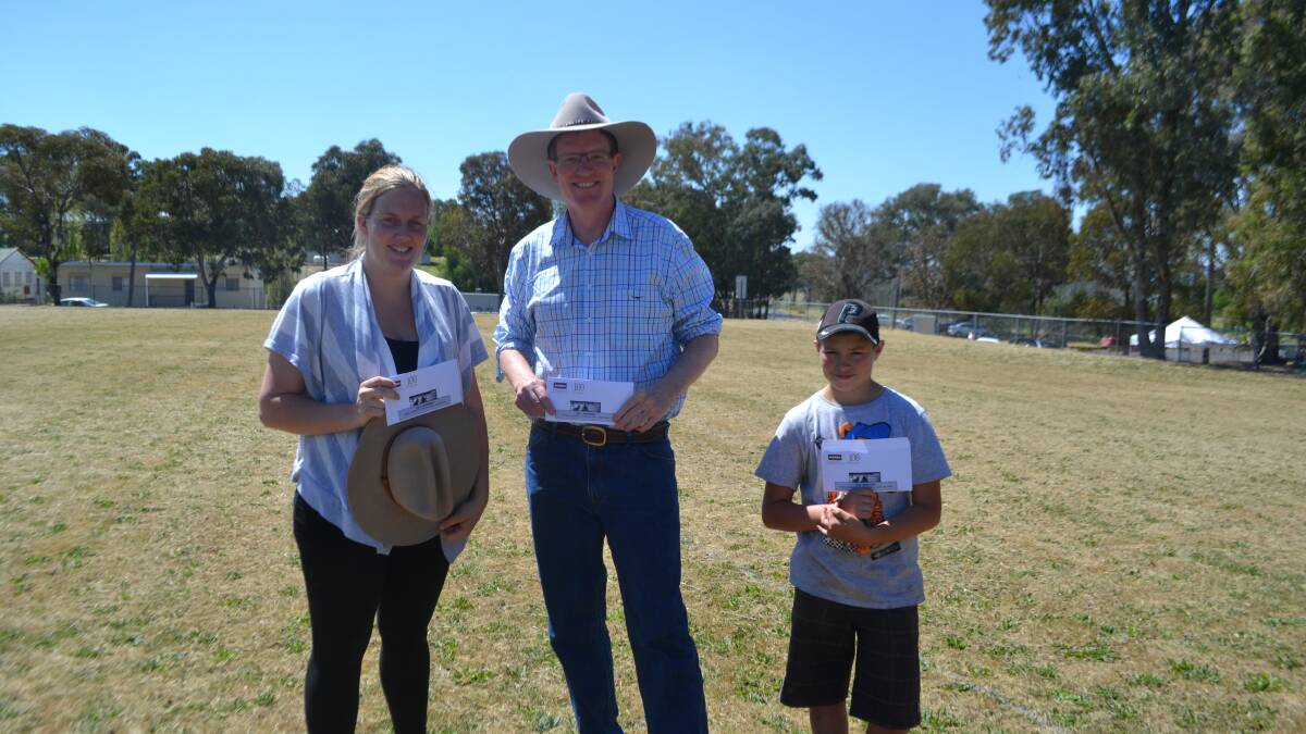 Great fun at Mumbil's Blackwattle Fair. The state member for Orange Andrew Gee winning the ChuckAkubra with an amazing throw of 52 feet ahead of Jody Matthews who skied the hat 48.4.Jack Dutfield was also impressive. There was lots of other fun including the Bush Fire Brigade Challenge.