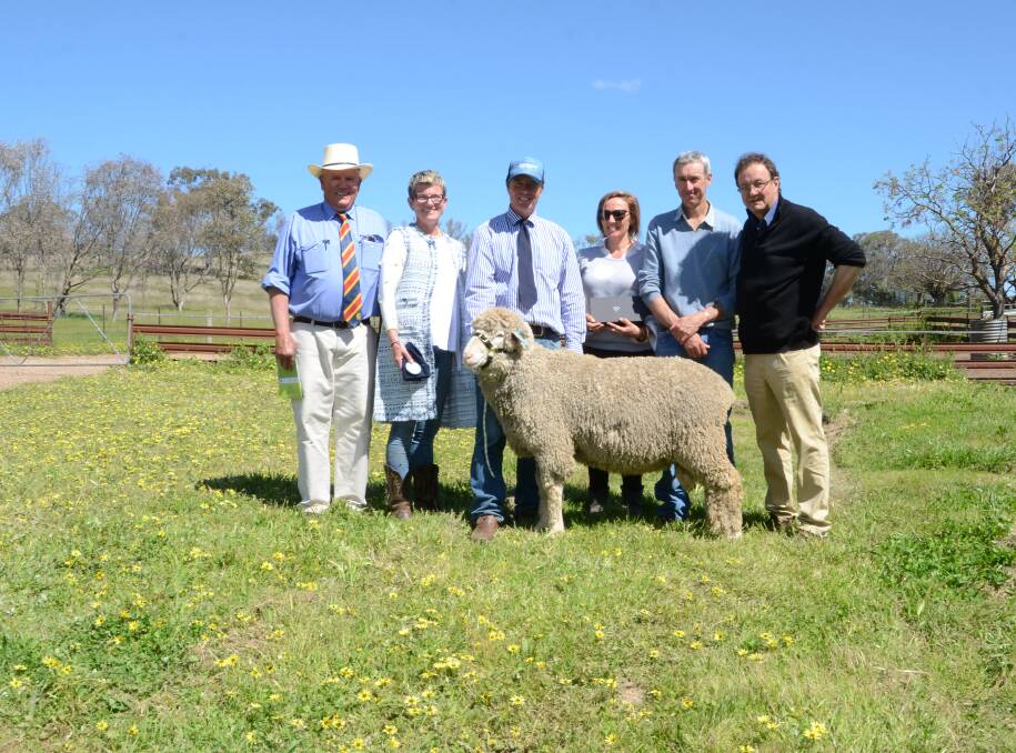 Equal $5000 sale-topper with Bruce Bryant, Peter Milling and Company, Pip and Norm Smith, Glenwood stud; Sarah and Trevor Ryan, Richmond Park stud, and Dr Jim Watts.