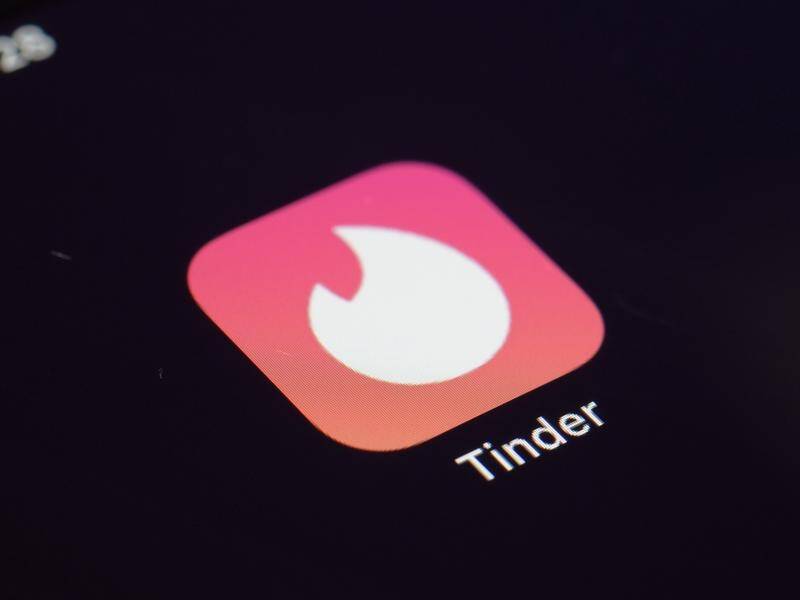 A man accused of sexually assaulting women he met on Tinder breached his bail conditions.